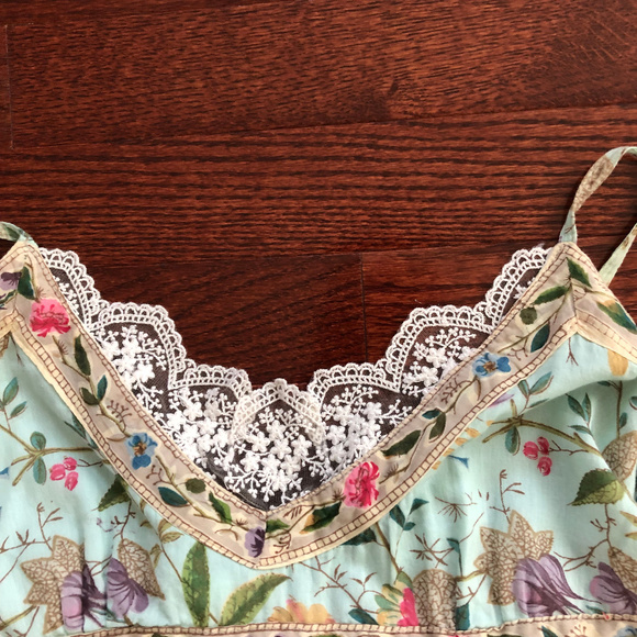 Tri-color FLORAL DRESS - Picture 3 of 7